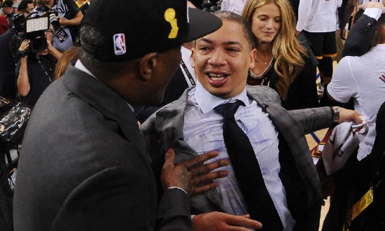 (组图)最特别的总冠军:詹姆斯承诺了13年 骑士