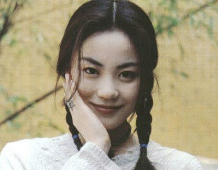 王菲年轻时旧照被赞惊为天人.