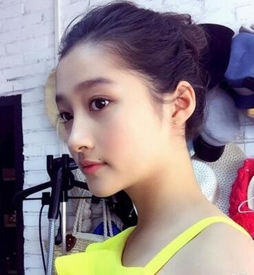 关晓彤被扒家底 原来你是这样的"国民闺女" 一家颜值逆天【图】