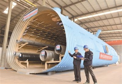 国内最大口径地下管廊在衡水下线(图)