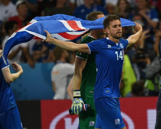 欧洲杯最强黑马诞生!冰岛vs英格兰2比1逆袭