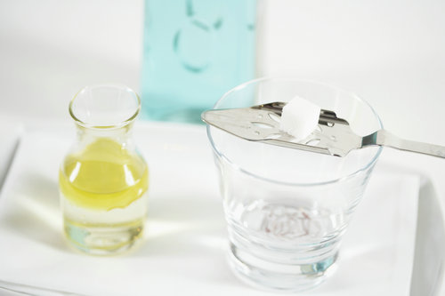 如何在家中举办鸡尾酒派对?