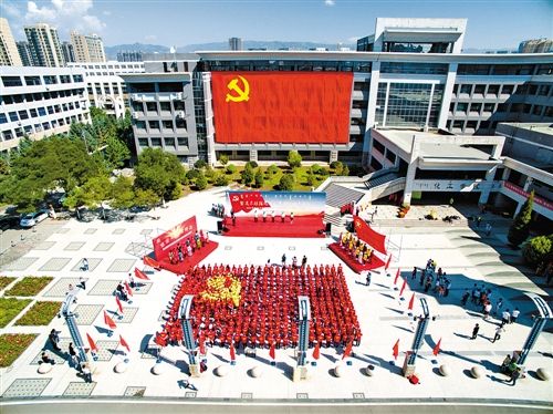300名“青马工程” 骨干奔赴基层宣讲党史