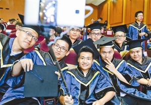 人民日报要闻要论