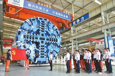 河南各地庆祝中国共产党成立95周年：扎根群众汲取力量