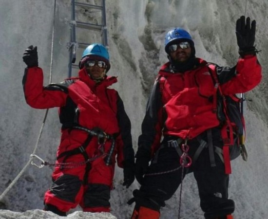 印度夫妻盗用他人登山图谎称自己登顶珠峰