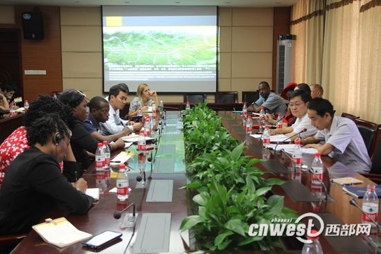 45名清华大学留学生走进省政府 感受认识陕西