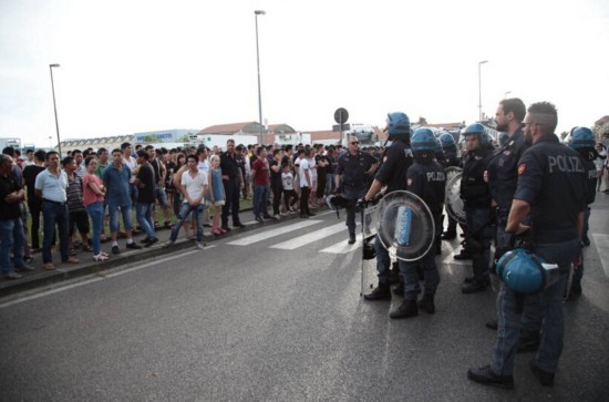 中国驻意使馆证实意大利警察与华人爆发冲突(