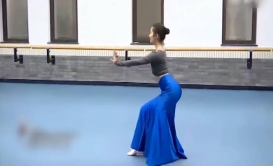 关晓彤艺考视频