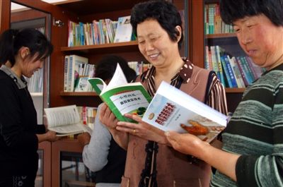 南通海门农家书屋成村民求知好去处