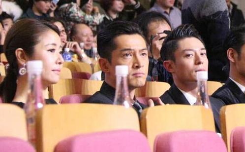 林心如霍建华宣布结婚 胡歌微博沦陷评论炸锅了