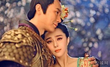 组图:李晨含蓄秀恩爱 晒女友范冰冰最新美艳照