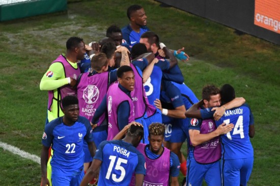 欧洲杯半决赛战报:德国vs法国0比2败北 决赛葡
