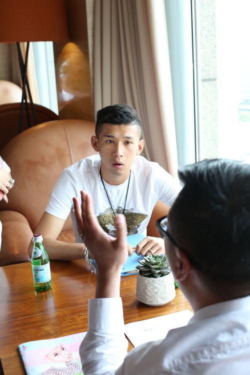 MC天佑2500万代言 接地气拉家常成明日之星