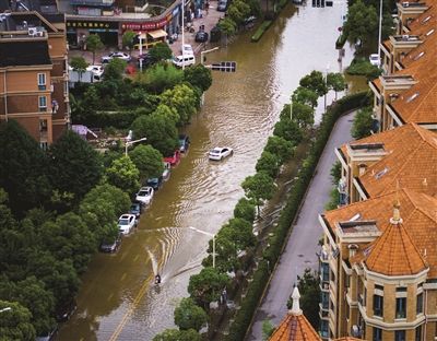 一场暴雨,南京6000多辆车被淹了,能不能赔?