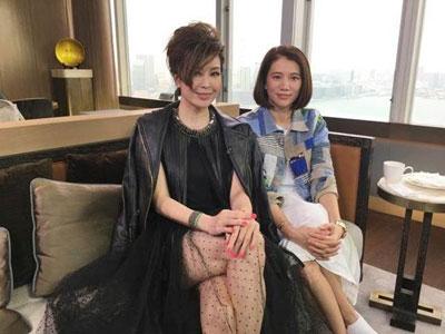 袁咏仪曝婚姻危机 太过敏感整天争吵夫妻感情