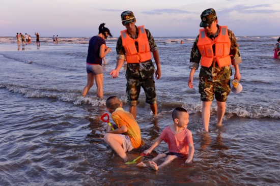 人定胜天,灾难中最美的风景(组图)