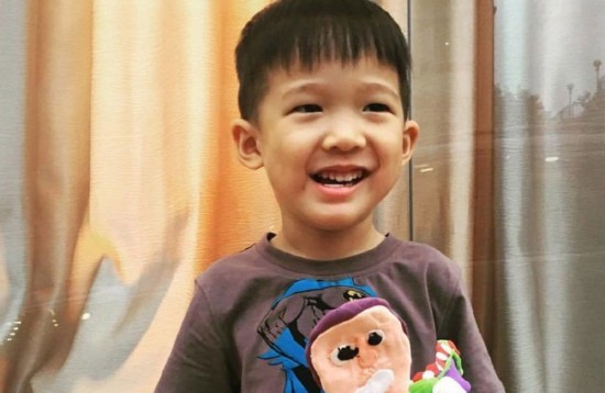 娱悦周刊:杨洋宋茜同居 蒋欣王凯亲密照 朱孝天