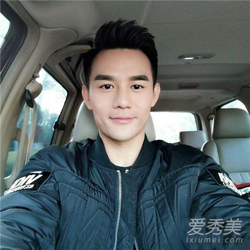 井柏然+王嘉尔《加油吧》男神发型各有亮点