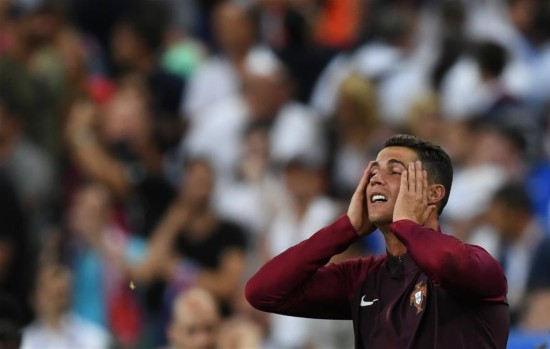 欧锦赛-C罗伤退 葡萄牙加时赛胜法国首夺欧洲