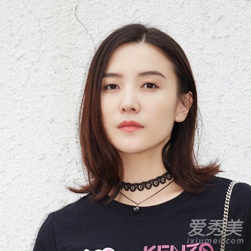 不光会穿衣 小宋佳的LOB头也是时尚范本