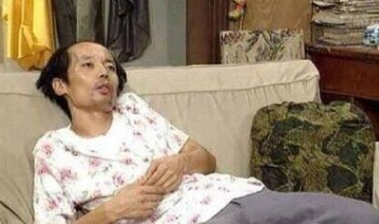 红:躺沙发表情包火爆网络 京城四瘫颓废坐姿盘