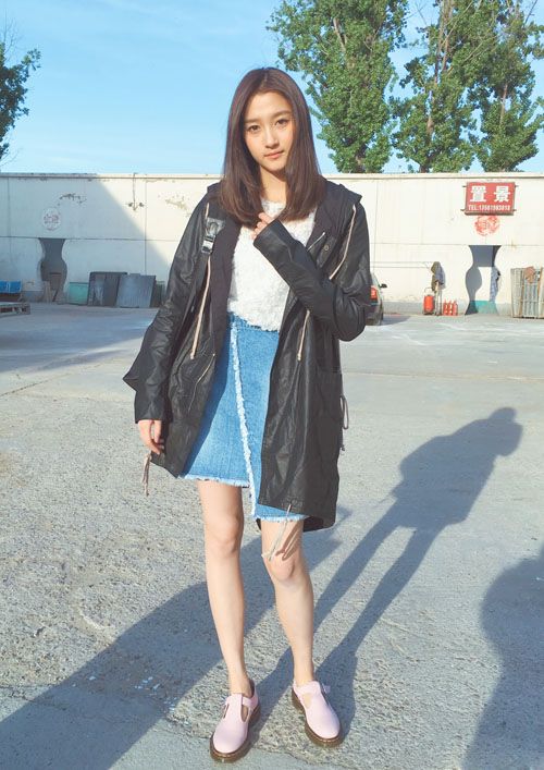 周冬雨关晓彤 90后小花旦个个都是大长腿