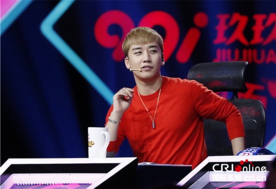 《加油!美少女》BIGBANG胜利熬夜为学员挑服