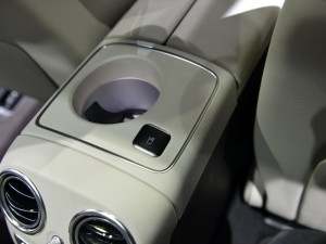 �������� ����E�� 2016�� E 320 L �˶��� 4MATIC