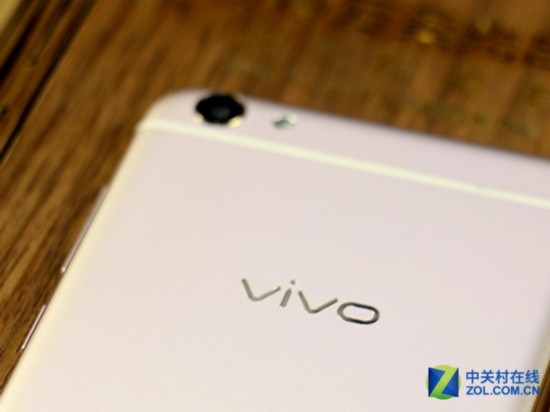 玩转自拍新花样 非典型性自拍手机推荐