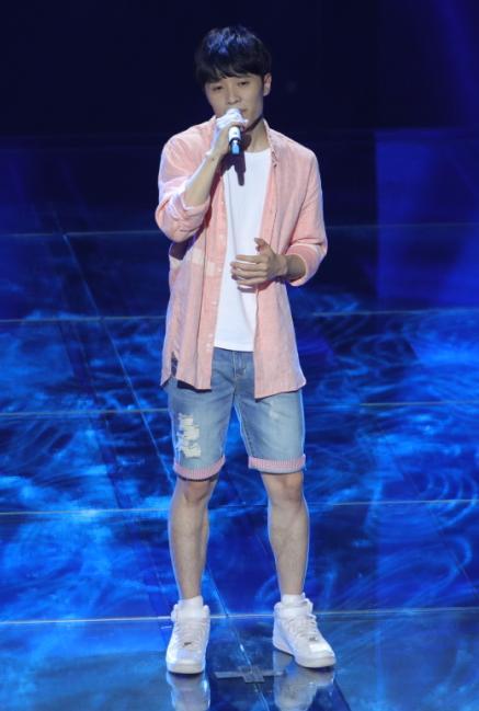 《中国新歌声》首播:导师比学员抢风头 赢的却