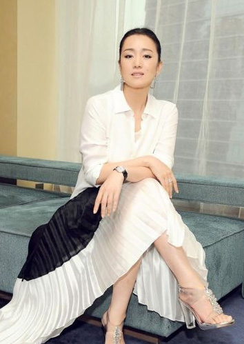 微胖女神蒋欣大尺度写真秀美腿 范冰冰赵丽颖