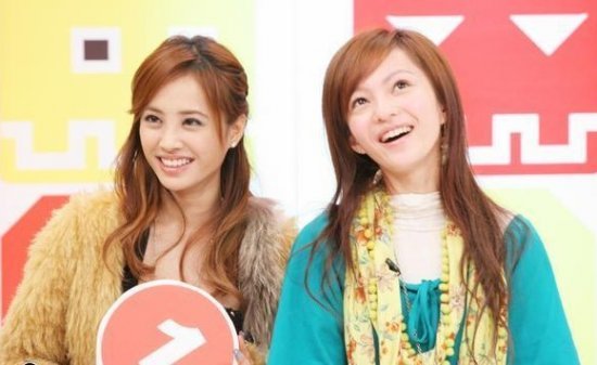 赵薇参加Baby庆生派对 与黄晓明夫妻合影 看女星同框比美拼颜值