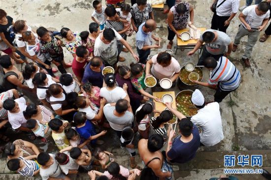 河南安阳暴雨洪灾致62万人受灾