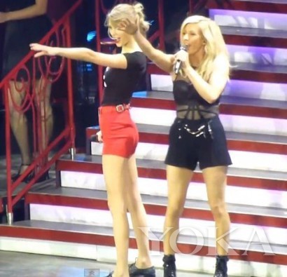 Ellie GouldingBTaylor Swift