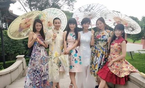 赵雅芝领衔女神团 “我们来了”众女神拼衣品拼气质