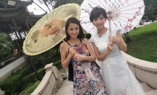 赵雅芝领衔女神团 “我们来了”众女神拼衣品拼气质