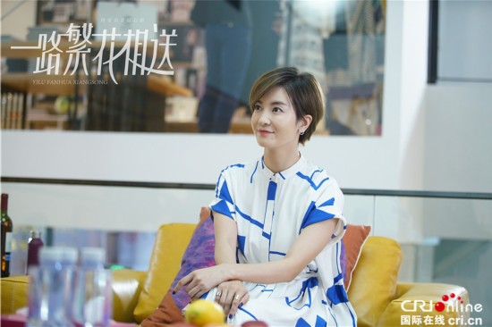 《一路繁花相送》首曝剧照 钟汉良江疏影组CP