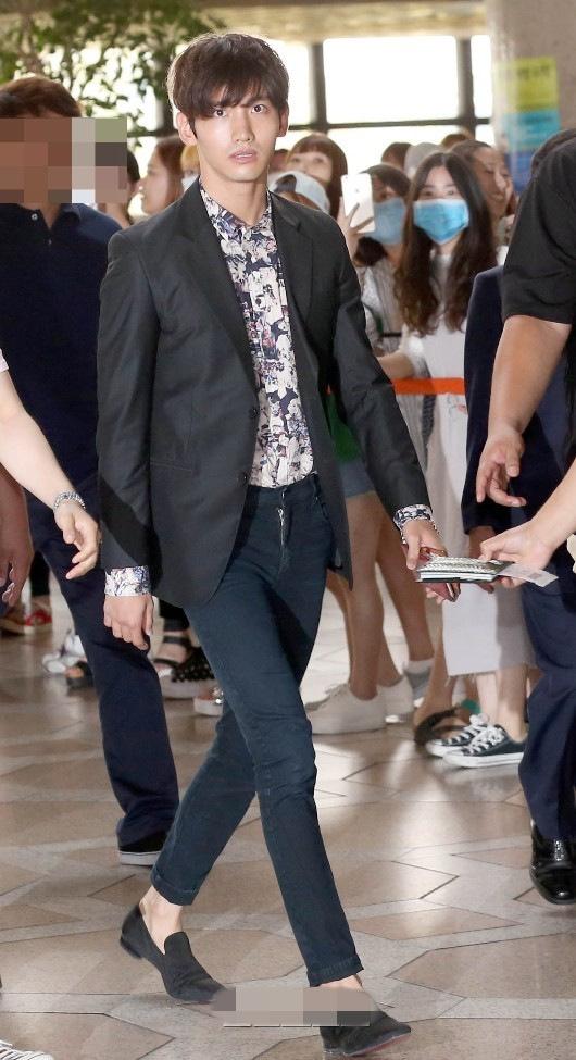 朴海镇权志龙rain李敏镐exo世勋 韩国男星都爱九分裤