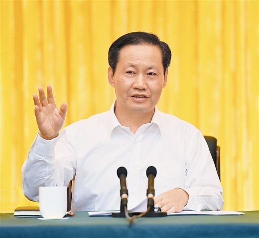 广西壮族自治区城市工作会议暨年中工作会议召开 彭清华陈武讲话
