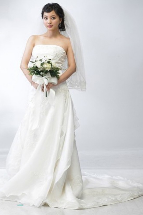 朴信惠婚纱_朴信惠婚纱照图片