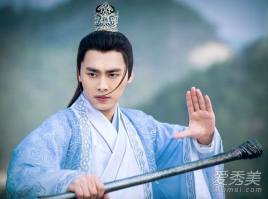 《诛仙青云志》第一集剧情介绍 张小凡上青云