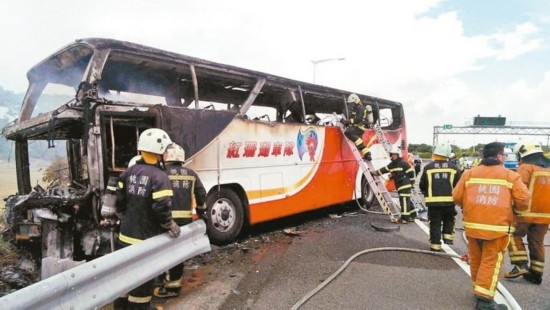 法醫：台火燒車司機邊開車邊喝酒 恐還與導游爭吵