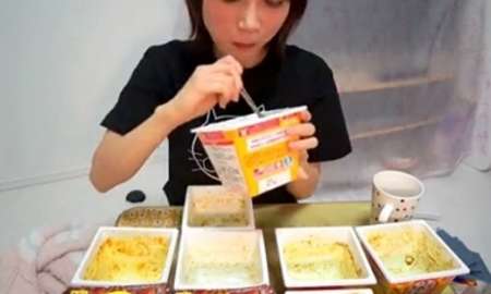 杭州百人狂吞大米饭大胃普京一口气吃完8斤美女与美女图片