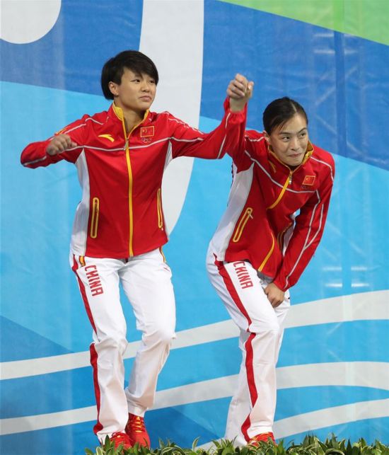（裡約奧運會·領獎台）（6）跳水——女子雙人三板：吳敏霞和施廷懋奪冠