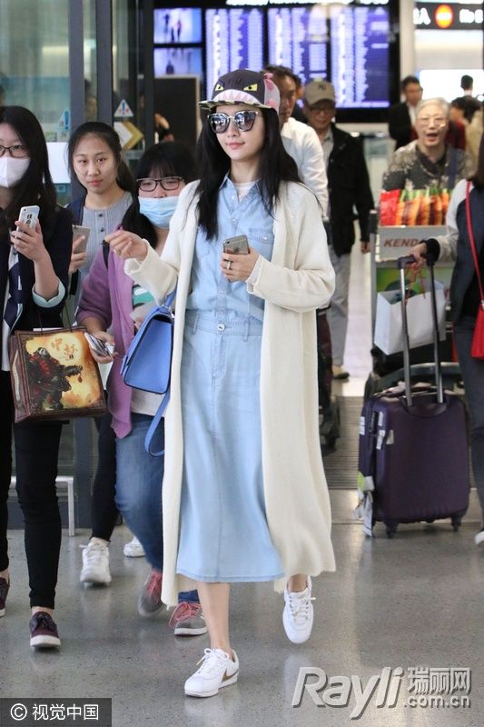 最美“医生”韩孝周朴信惠 一言不合就穿蓝色