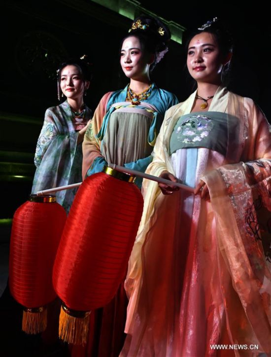 Hanfu is the traditional dress of the Han ethnic group. 