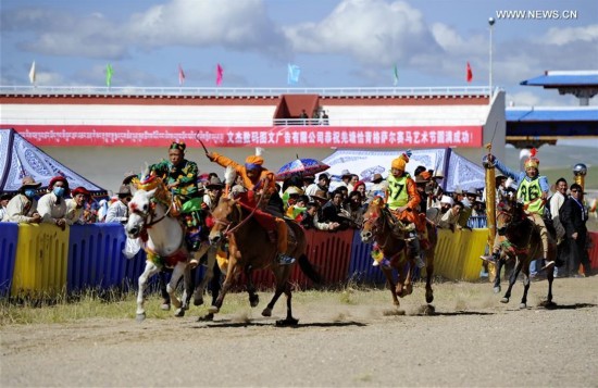 CHINA-TIBET-NAGQU-HORSE RACING FESTIVAL (CN)