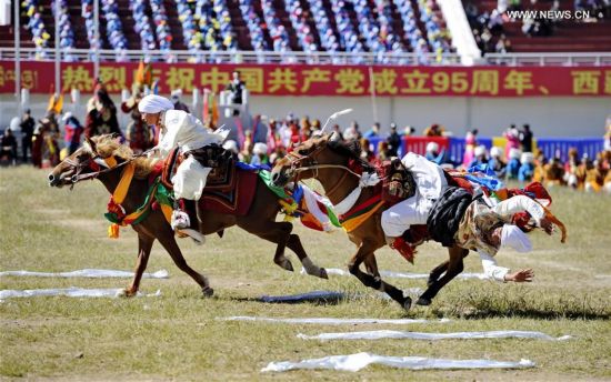 CHINA-TIBET-NAGQU-HORSE RACING FESTIVAL (CN)