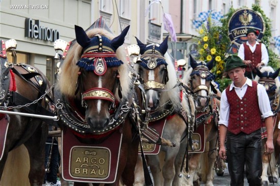 GERMANY-STRAUBING-FESTIVAL-PARADE